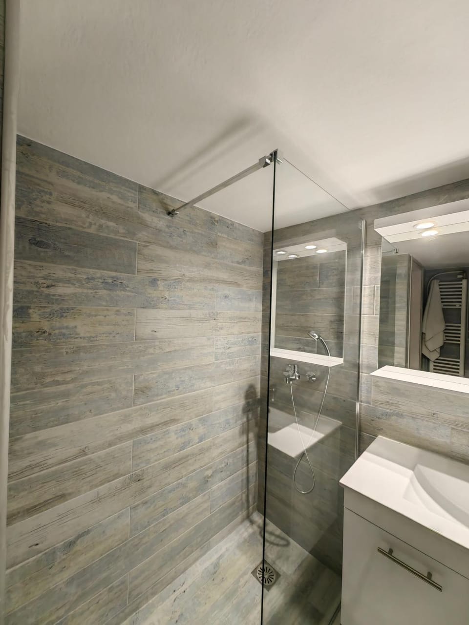 Shower, Bathroom