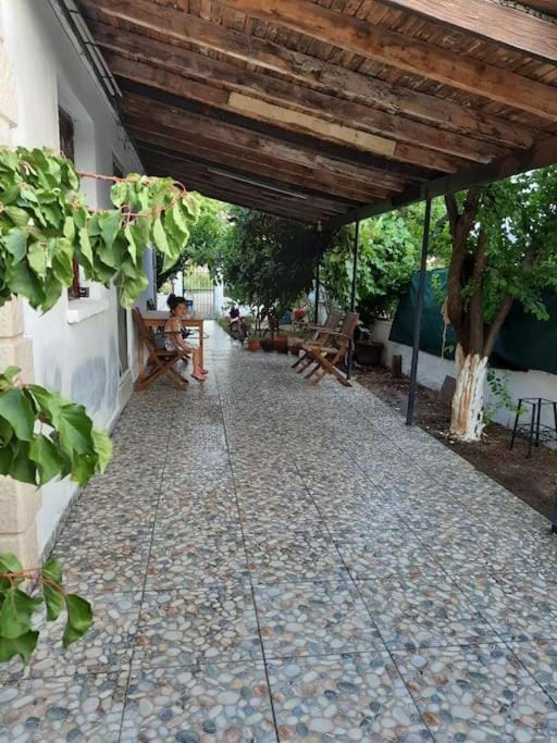 GENİŞ BAHÇELİ, DENİZE YAKIN MÜSTAKİL EV.. House in İzmir Province