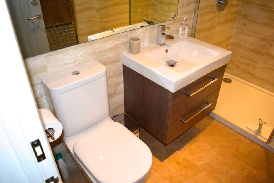 Toilet, Bathroom