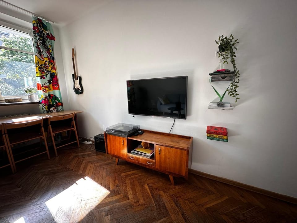 Communal lounge/ TV room, TV and multimedia