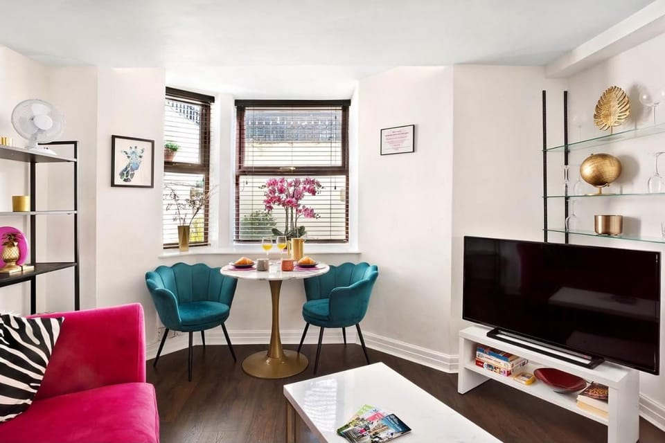 2 Bedroom - Garden Apartment, with parking Apartment in Harrogate