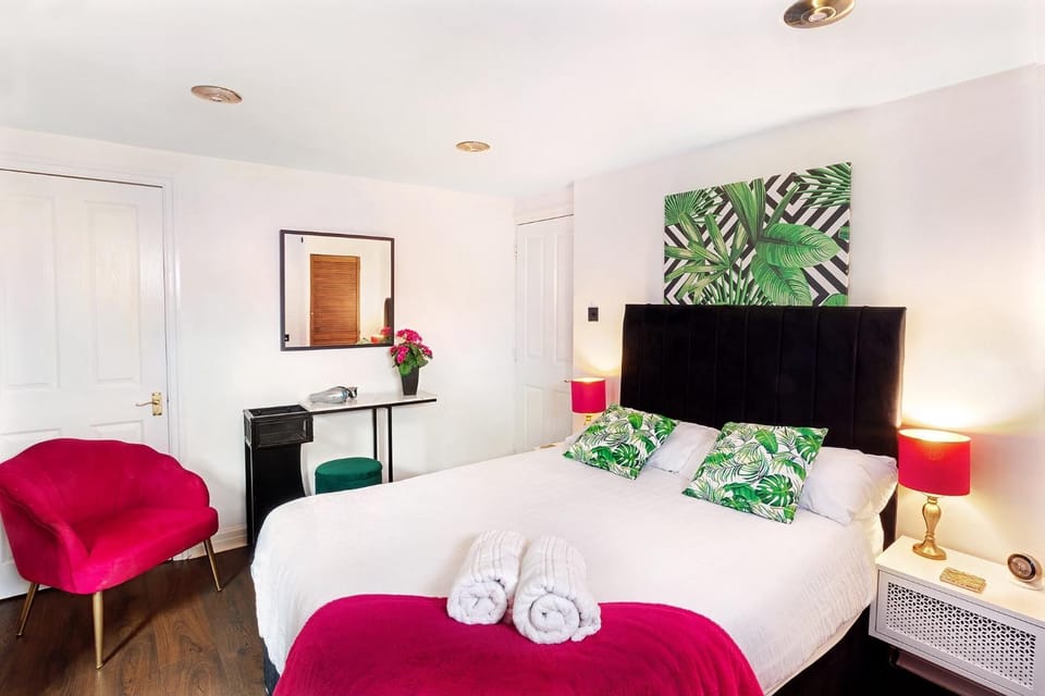 2 Bedroom - Garden Apartment, with parking Apartment in Harrogate