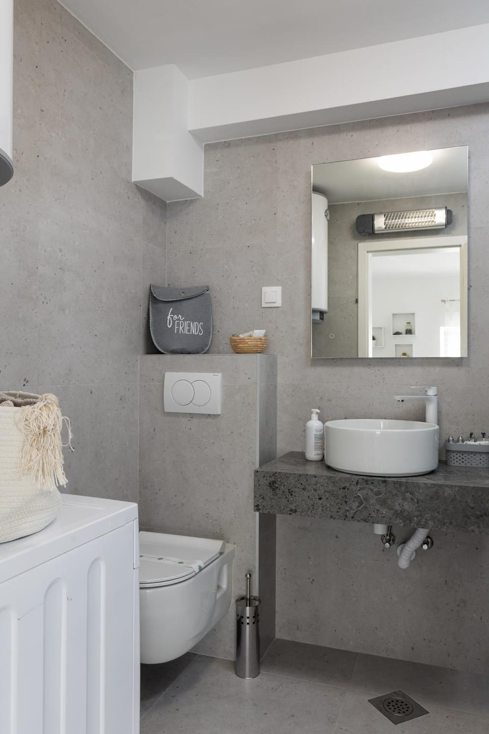 Shower, Toilet, Restaurant/places to eat, Communal lounge/ TV room, Bed, Bathroom, Kitchen or kitchenette, Decorative detail, Decorative detail, Seating area, Floor plan, Bedroom, children, children, young children, young children, older children, older children, Family, Family, Bath, ATM, flat iron, furniture, furniture, hair dresser, hair dryier, heating, heating, internet, internet, locker, stove, toaster, towels, towels, washing machine, kitchen, air conditioner, air conditioner