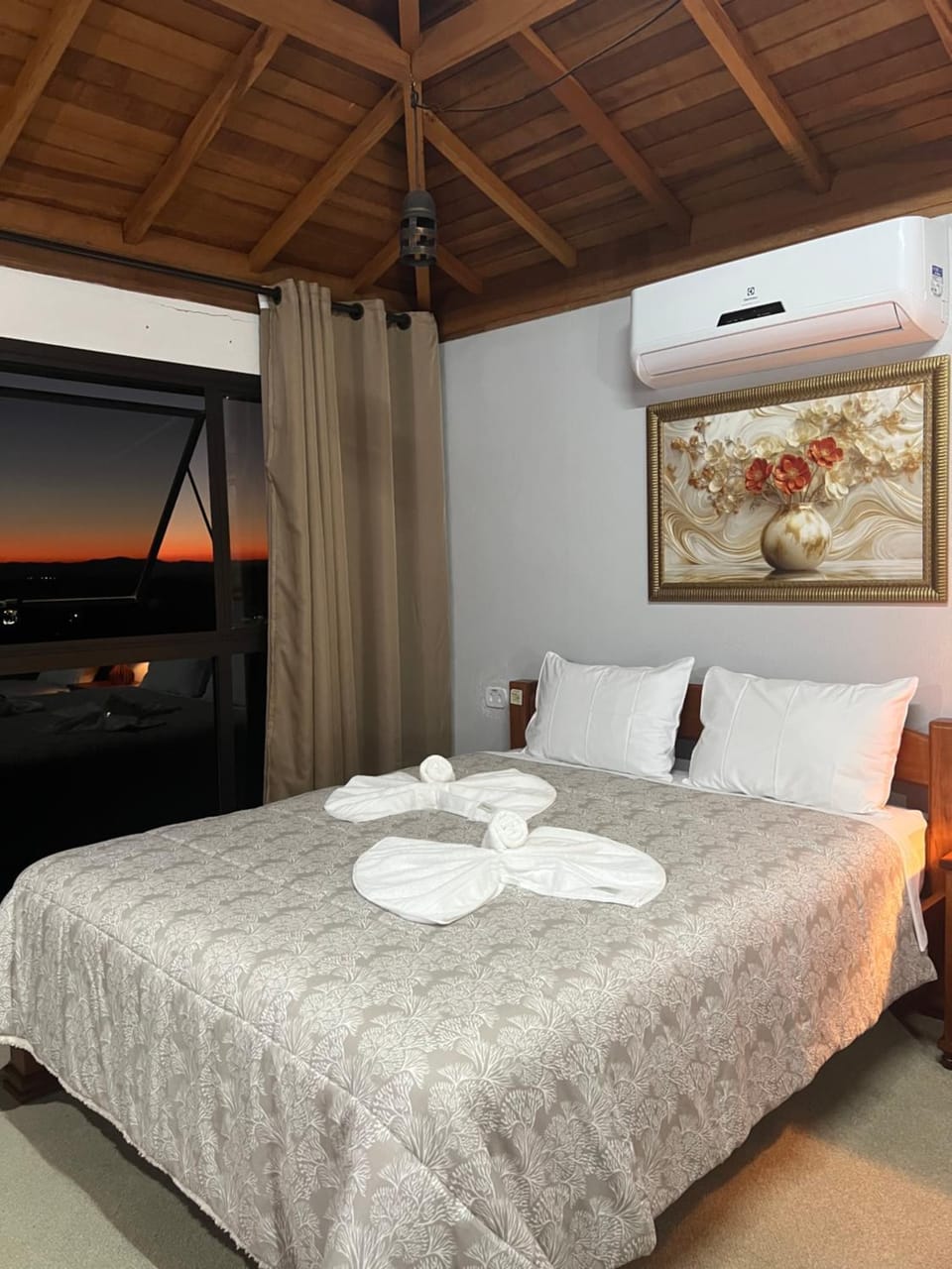Pousada São Bento Bed and Breakfast in Cunha
