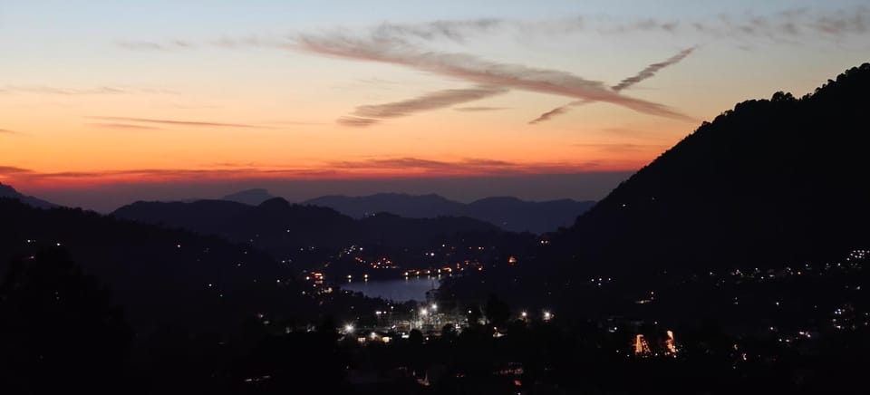 Nearby landmark, Natural landscape, Mountain view