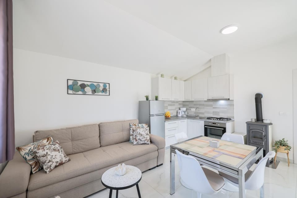 Villa Marinerro completely energy self-sustainable surrounded by olive groves and an orchard Villa in Šibenik-Knin County, Croatia
