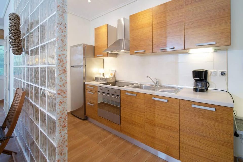 Dioni luxury apartment with private entrance Apartment in Karavomylos