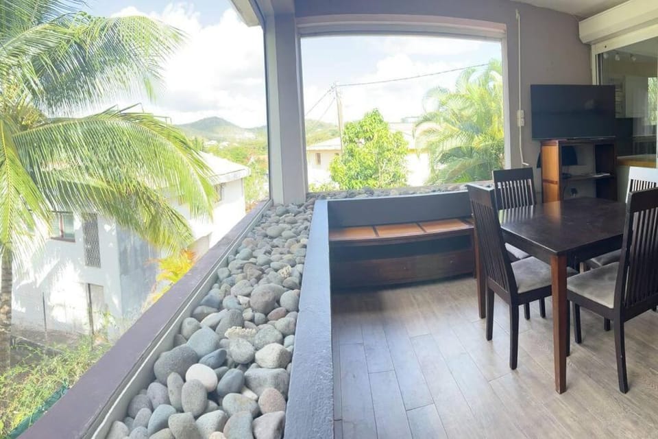 Le Ti Dauphin plage Anse a L'âne Apartment in Les Trois-Îlets