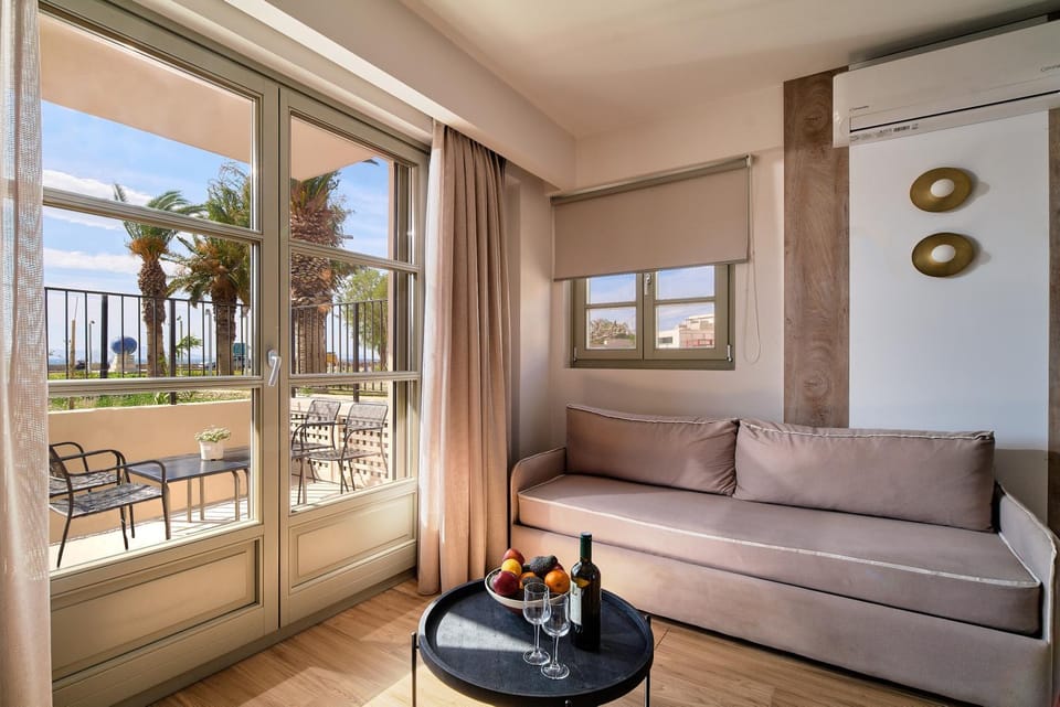 Patio, Day, View (from property/room), Balcony/Terrace, Living room, Seating area, Dining area