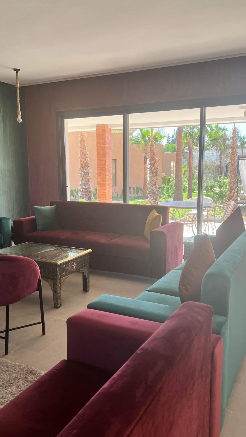 Living room, Internal: Not applicable to any particular room