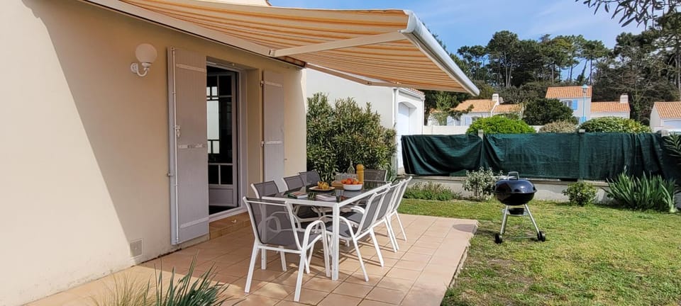 Patio, BBQ facilities