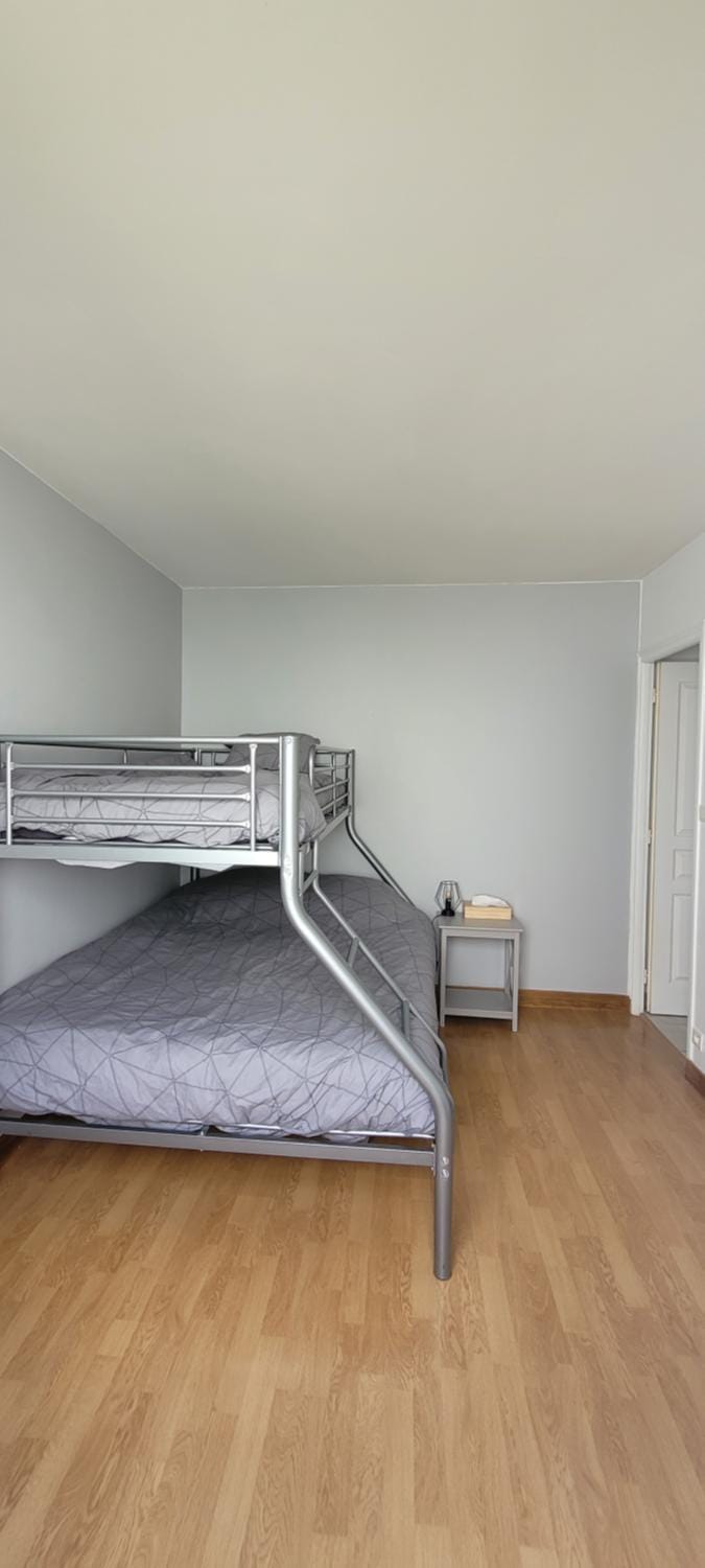 Bed, Photo of the whole room, Bedroom, bunk bed