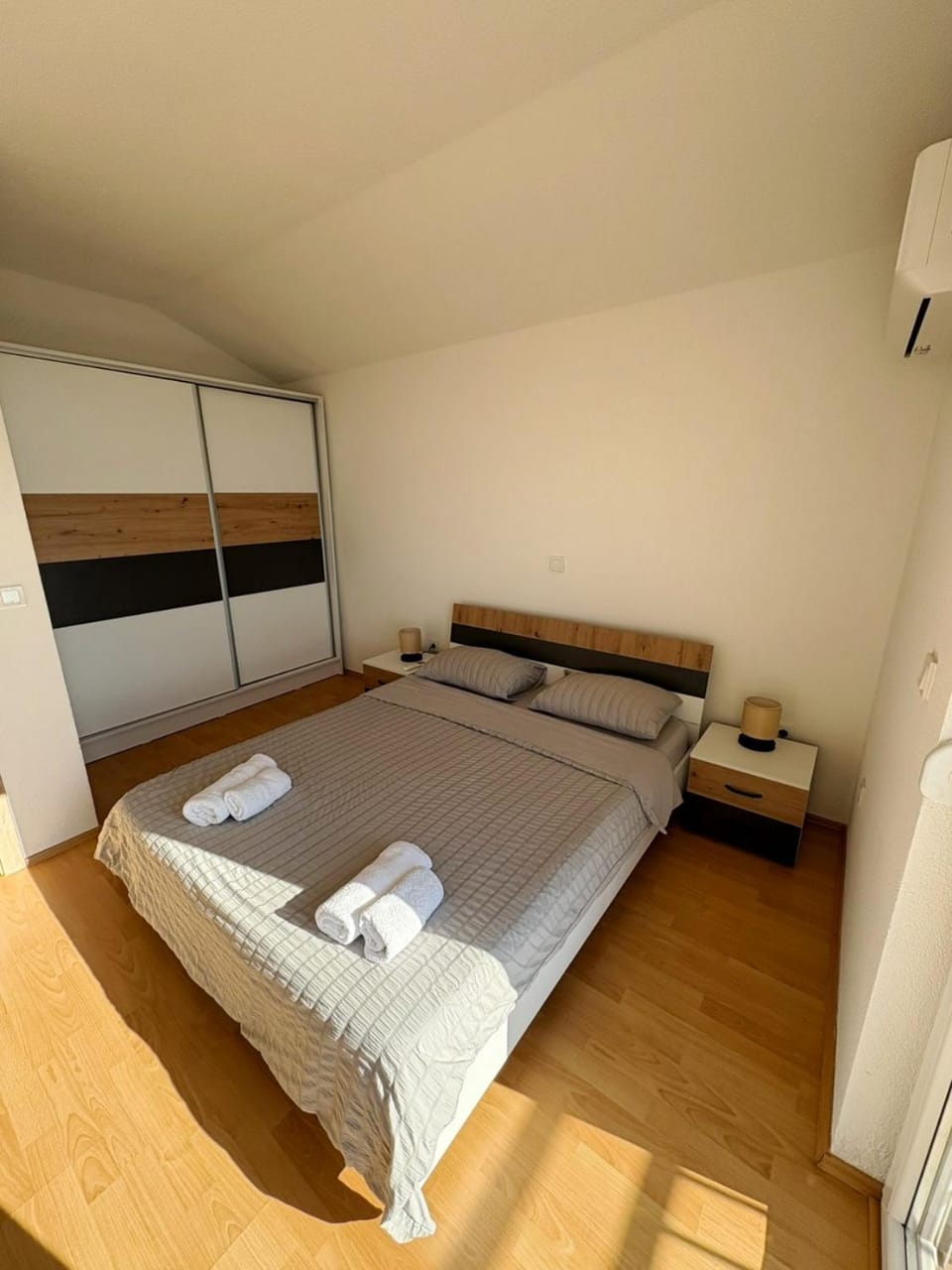 Indijano Apartment House in Municipality of Ohrid, North Macedonia