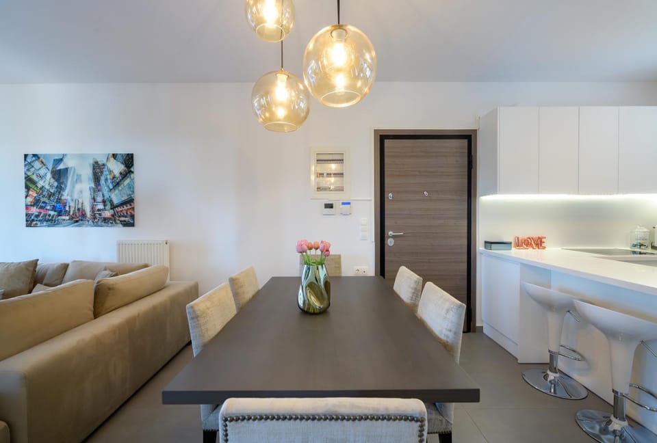 Kitchen or kitchenette, Living room, Dining area