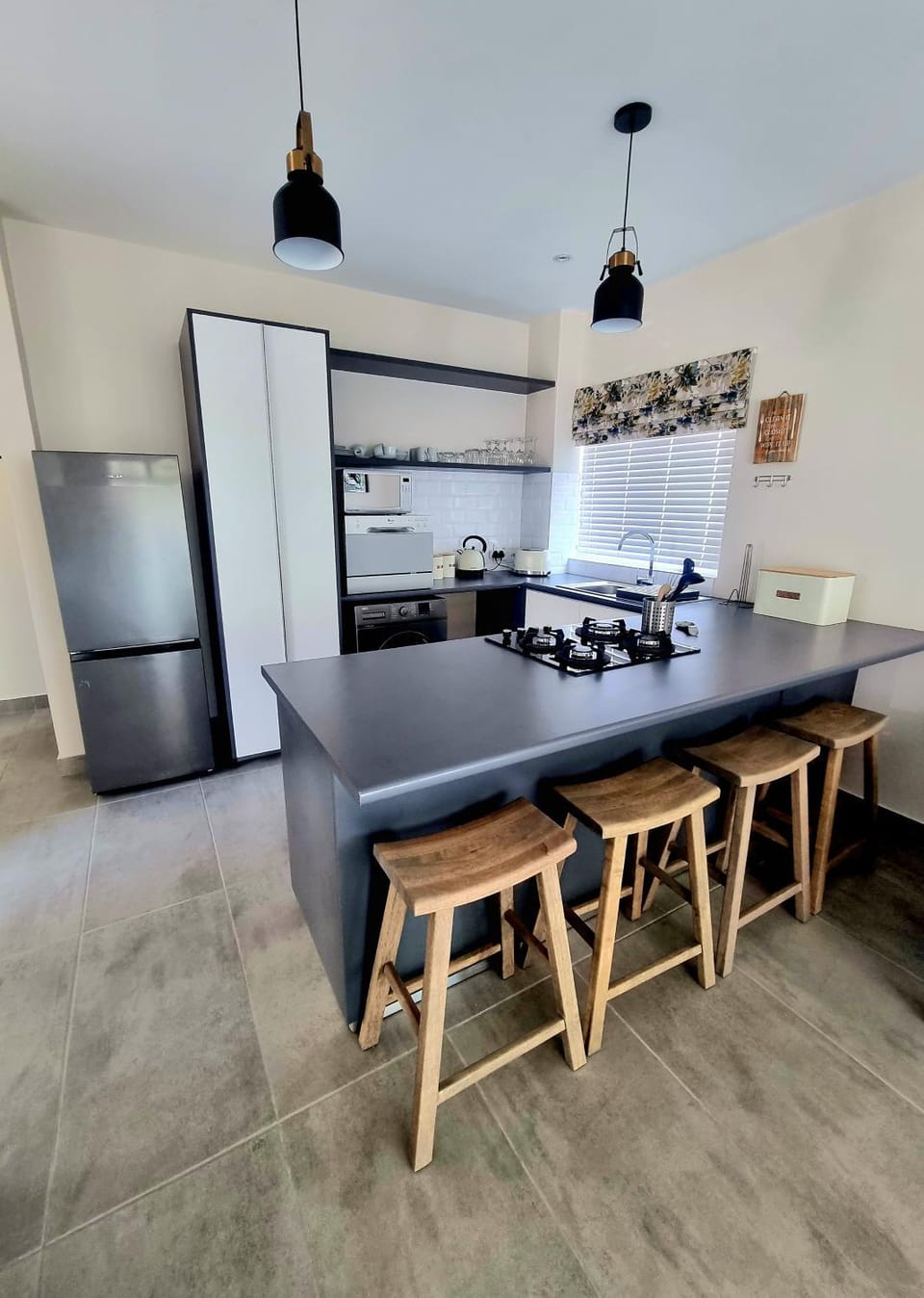Kitchen or kitchenette, minibar, pet friendly, stove