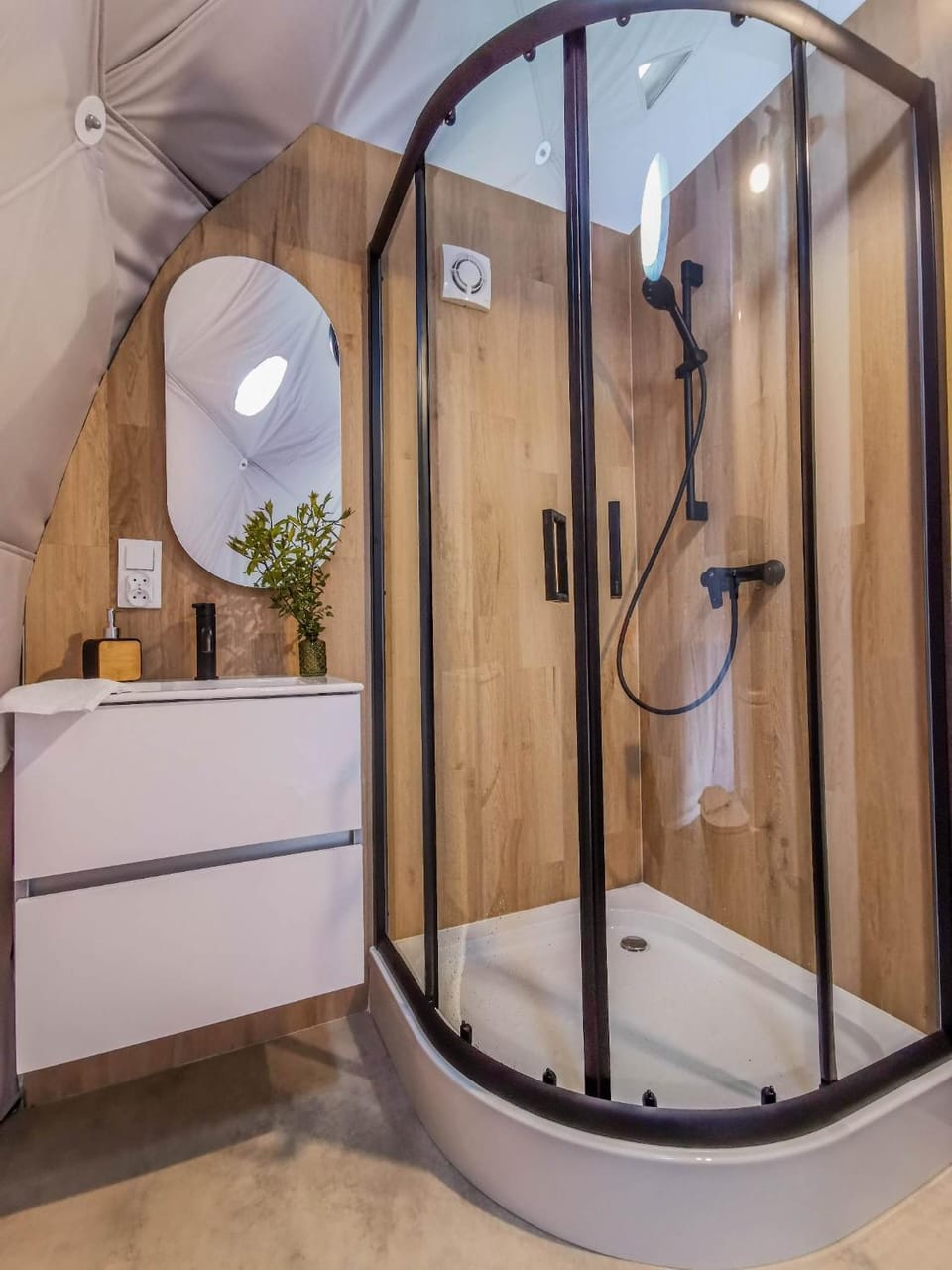 Shower, Bathroom