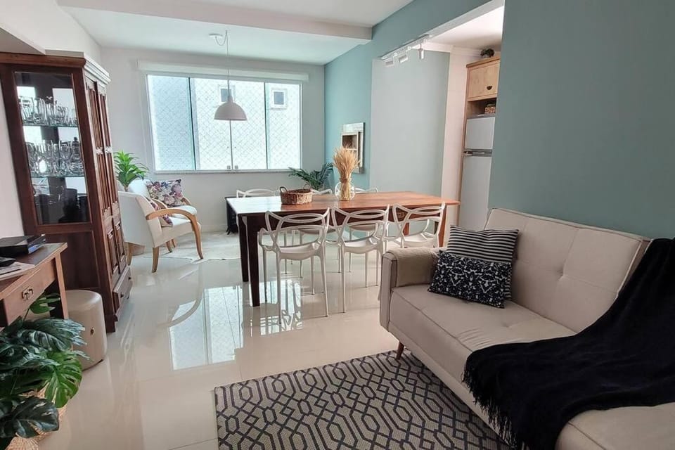 Apartamento uma quadra do mar, melhor localização Apartment in State of Rio Grande do Sul