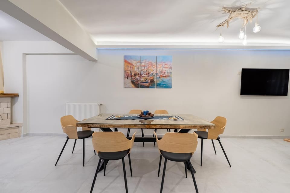 Living room, Dining area, Dinner