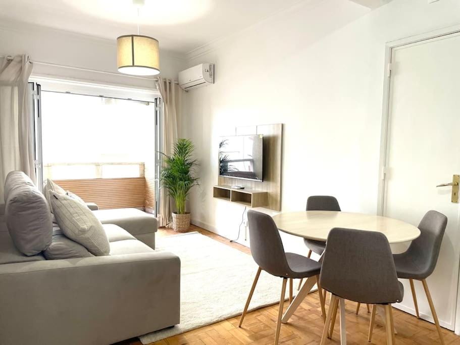 Costa Beach Apartment in Costa da Caparica