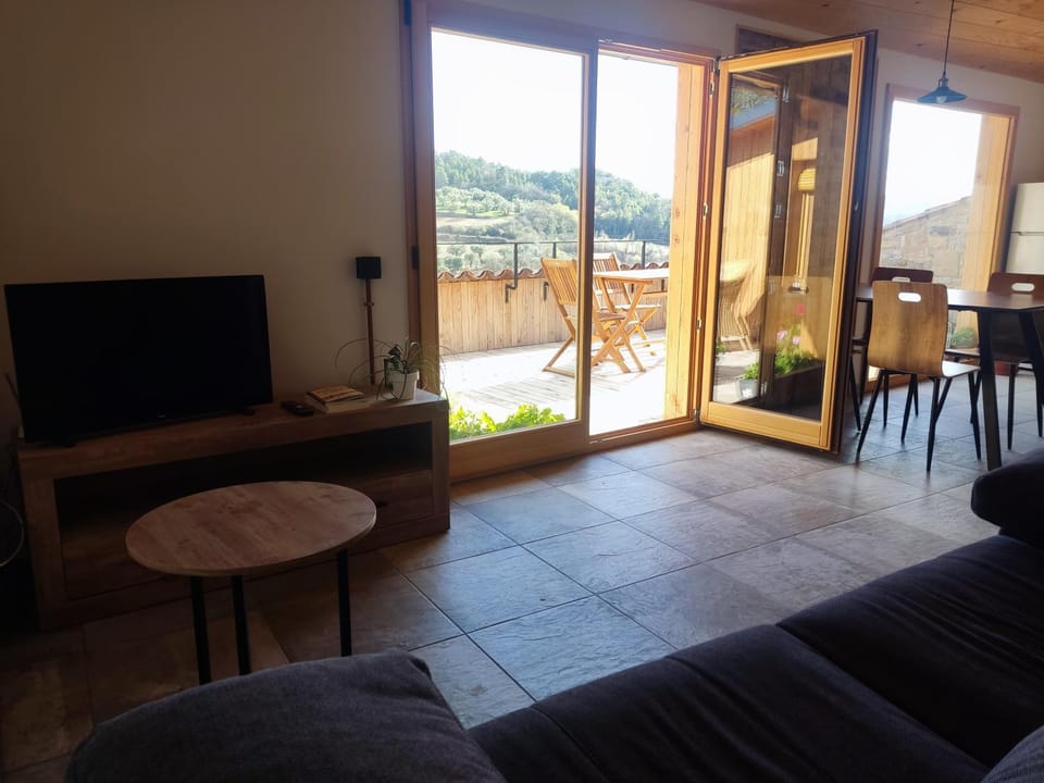 TV and multimedia, Balcony/Terrace, Seating area