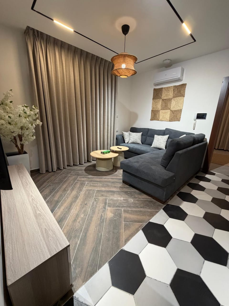 aboun rooftop 2bedroom kh&sh Apartment in Africa