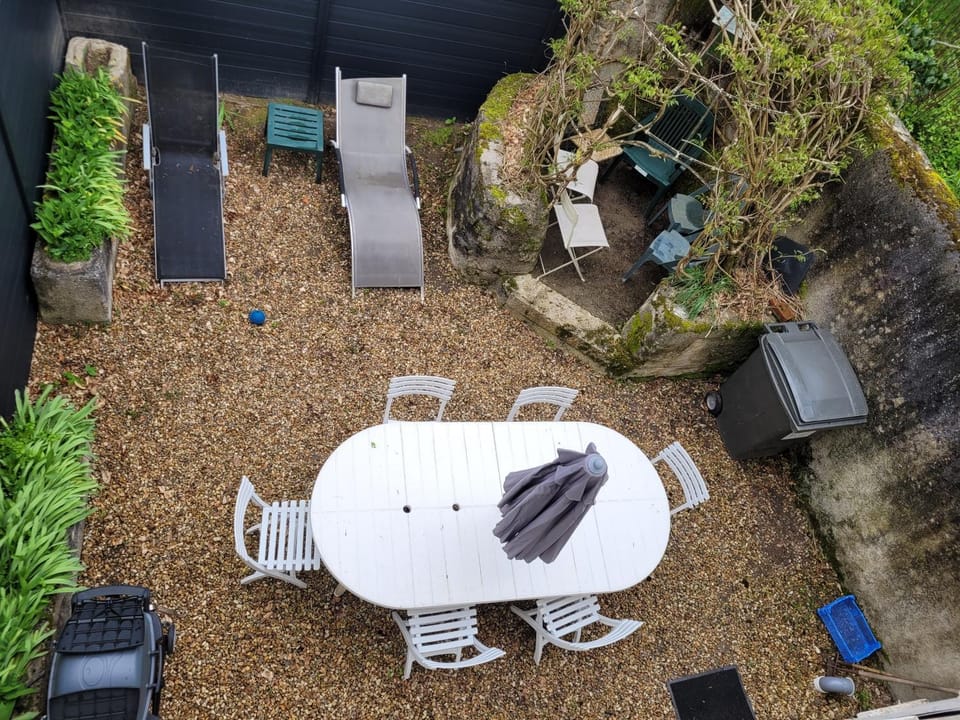 Patio, Spring, Garden, Dining area, Garden view