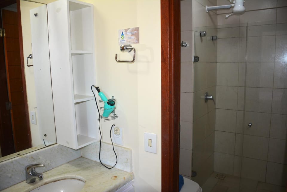 Shower, Bathroom, heating, towels