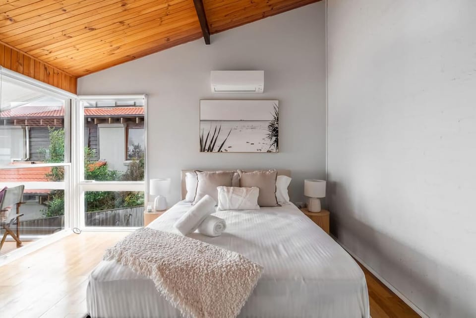 Kiama Cliff Retreat House in Kiama