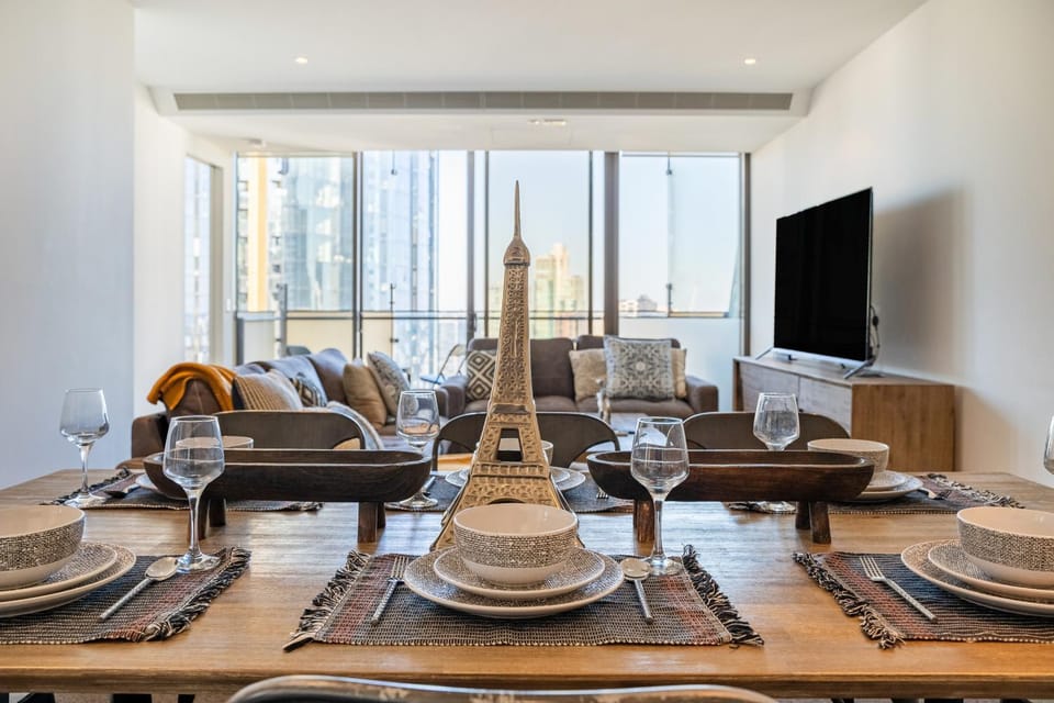 Living room, Dining area