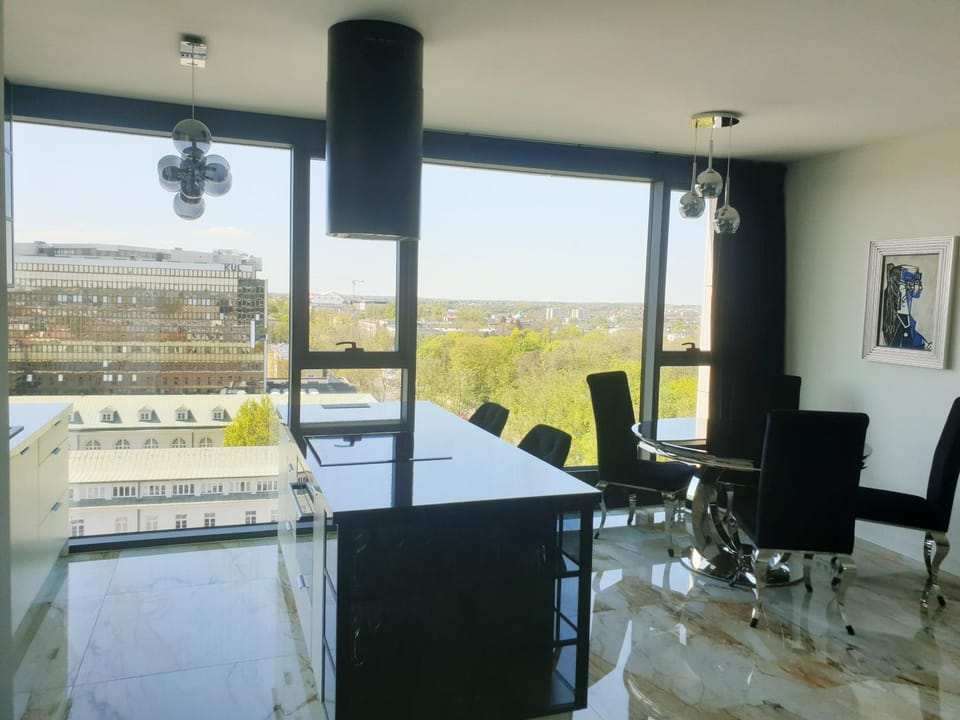 RS SUITES PRESTIGE 14 piętro "SKY" Racławickie 10 HOME & SPA Apartment in Masovian Voivodeship