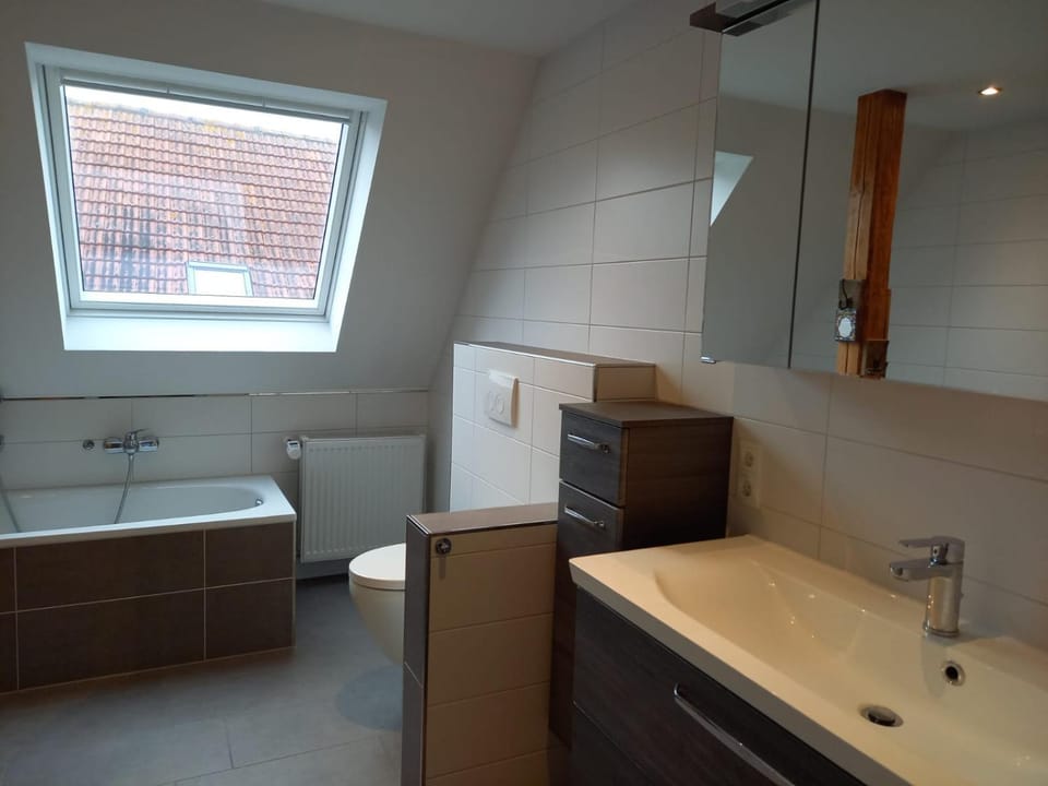 Bathroom, Bath
