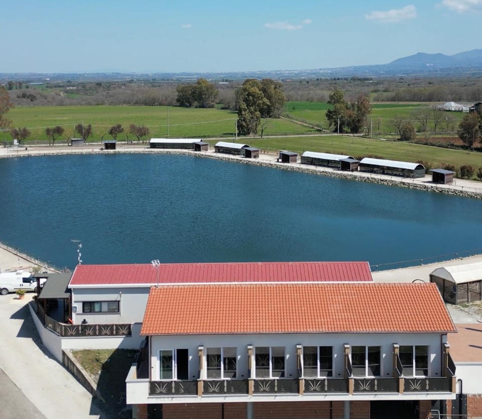 Property building, Day, Fishing, Lake view, Swimming pool