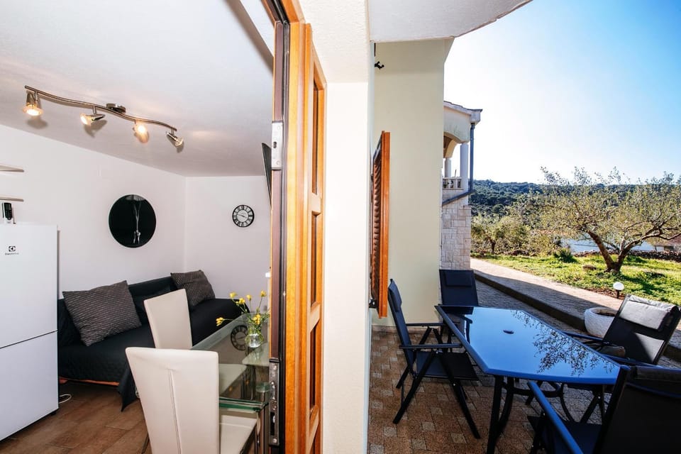 Roko Opaćac Veli IŽ,otok Iž Apartment in Zadar County