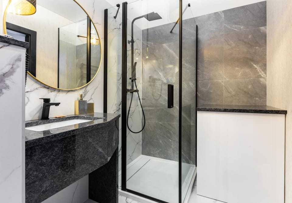 Shower, Bathroom