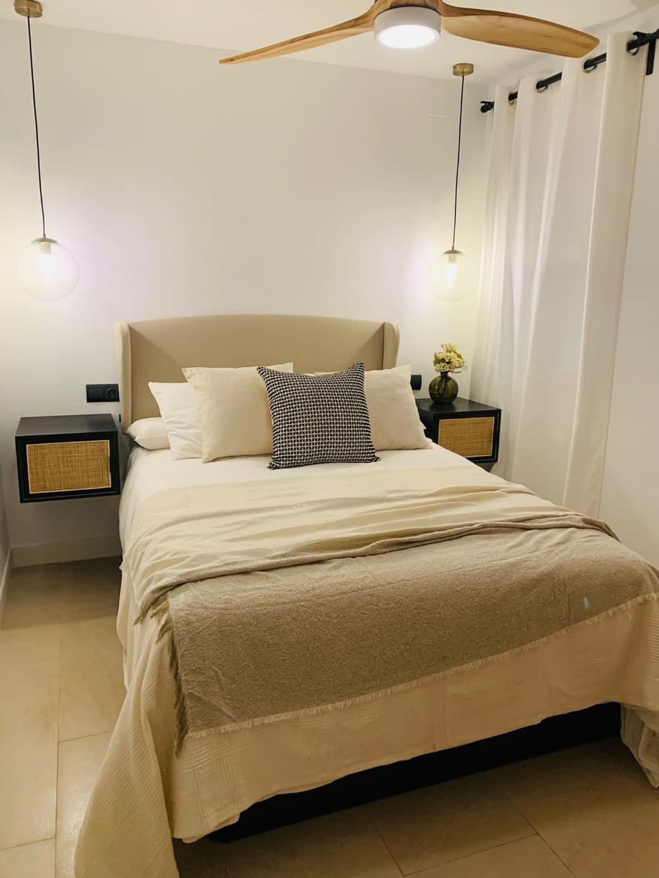 HELEARON SUITE Apartment in Malaga