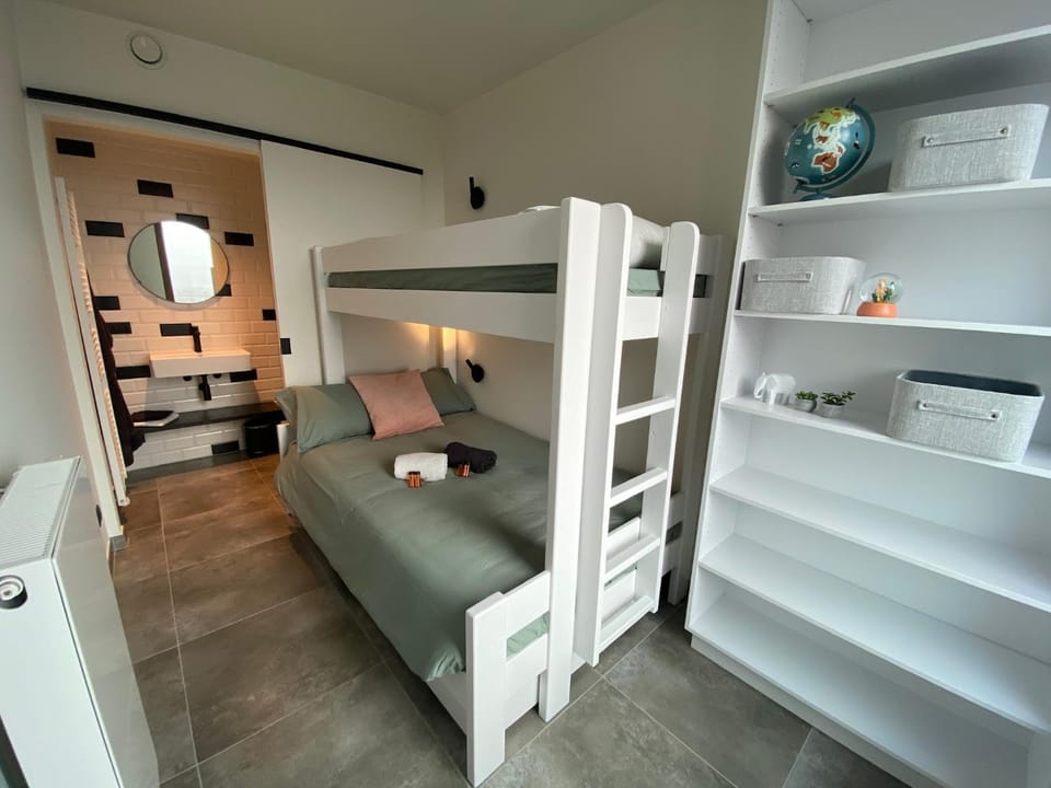 Bed, Bathroom, Bedroom, bunk bed
