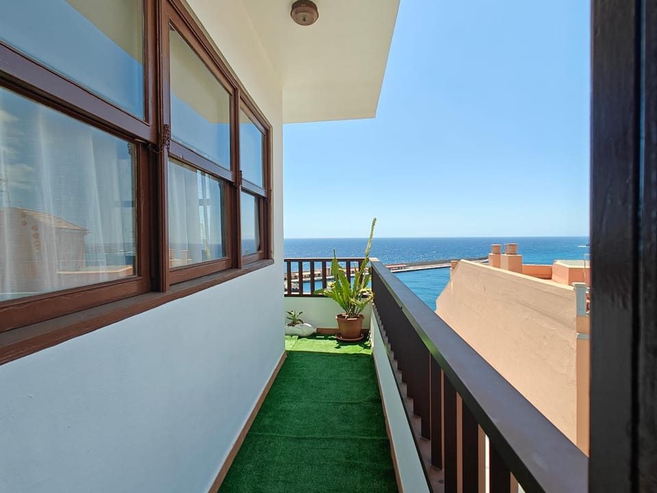 Day, Natural landscape, View (from property/room), Balcony/Terrace, Sea view