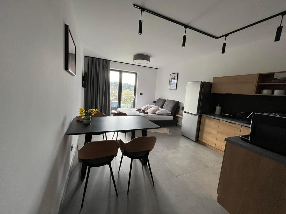 Photo of the whole room, Seating area, Dining area