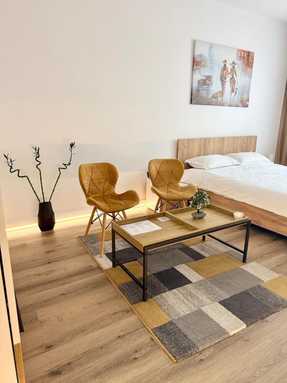 Bed, Decorative detail, Bedroom