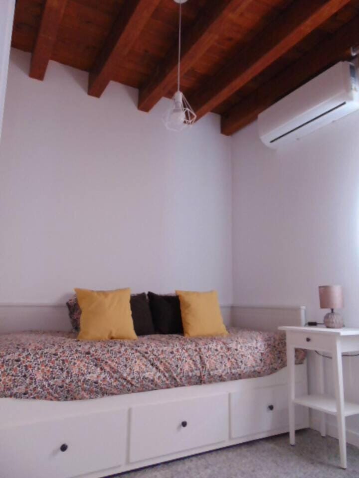 Apartamento en casco histórico Exclusivo con AC House in Community of Madrid