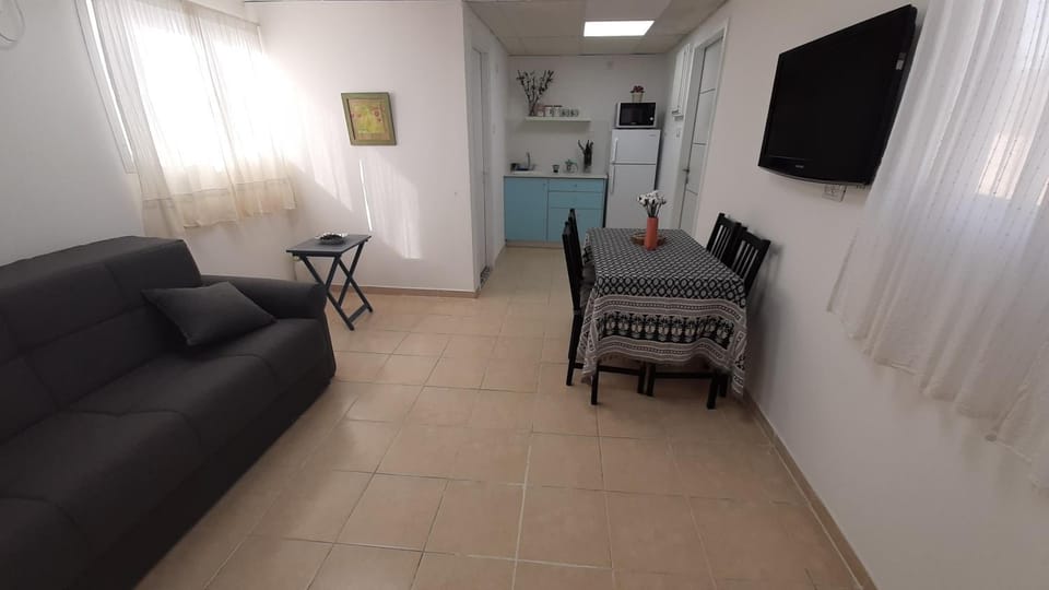 Communal lounge/ TV room, TV and multimedia, Kitchen or kitchenette, Seating area