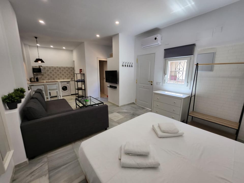 Allo Apartments "Real Escuela" Centro Loft Apartment in Jerez de la Frontera