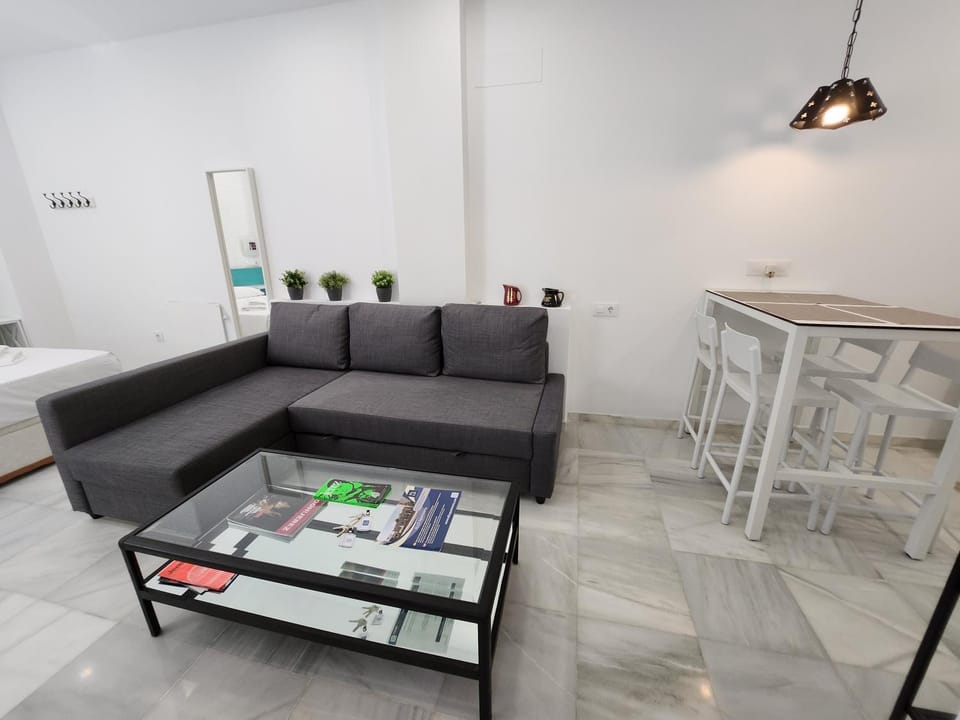 Allo Apartments "Real Escuela" Centro Loft Apartment in Jerez de la Frontera