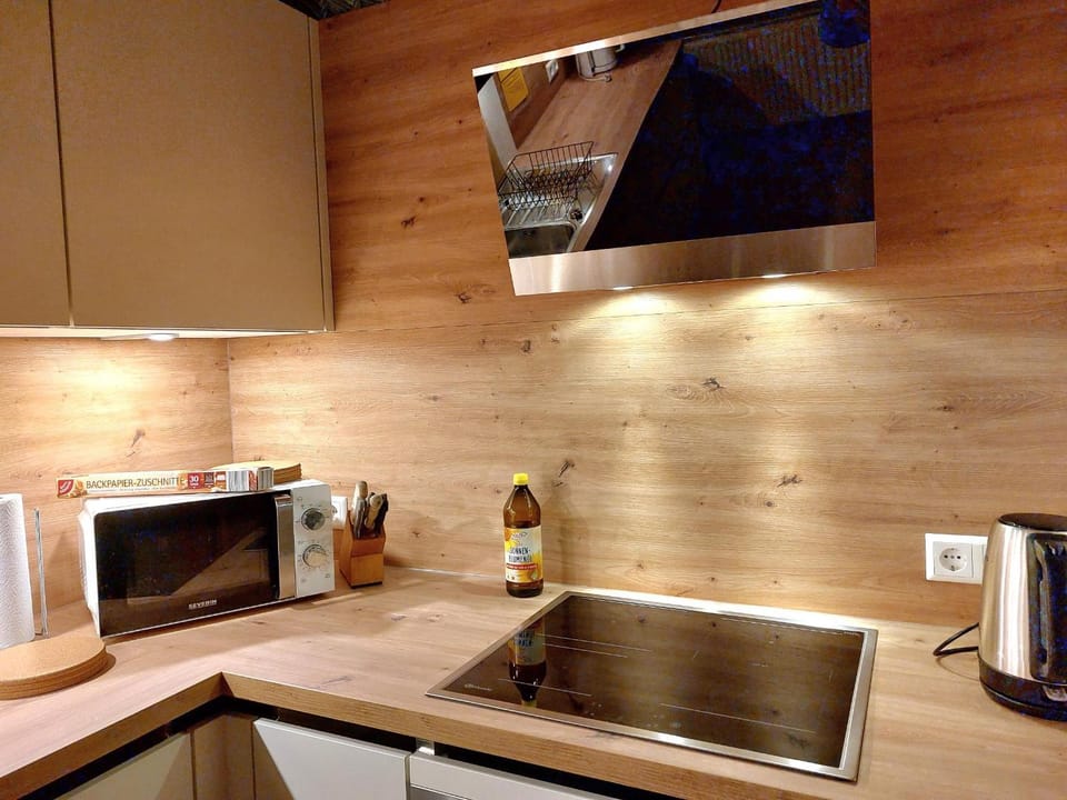 Kitchen or kitchenette, kitchen