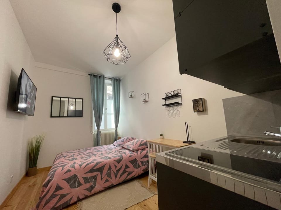 Kitchen or kitchenette, Photo of the whole room