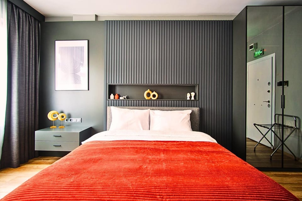 Bed, Decorative detail, wardrobe