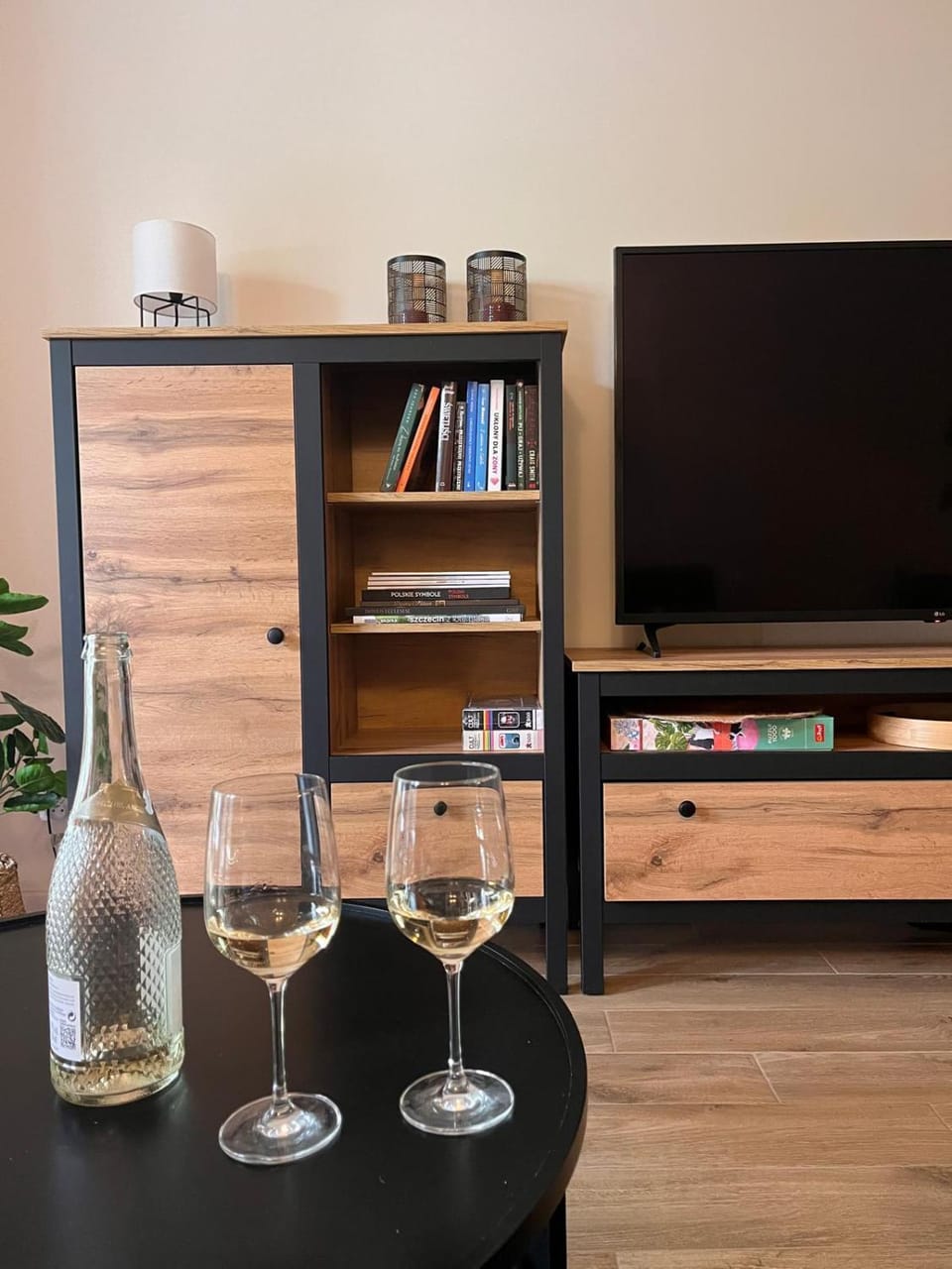 TV and multimedia, Evening entertainment