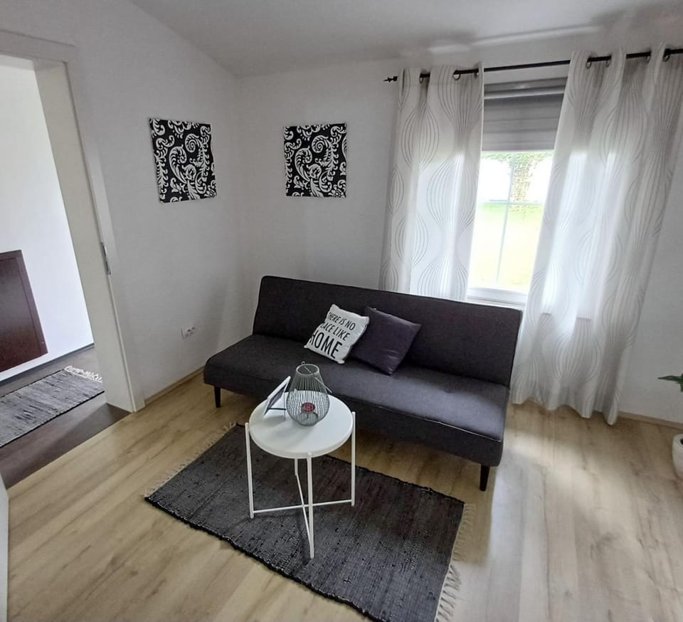 Apartman Slivnica pri Mariboru Apartment in Slovenia