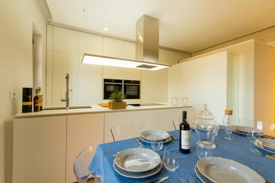 Kitchen or kitchenette, Food and drinks, Dining area, minibar, pet friendly, stove