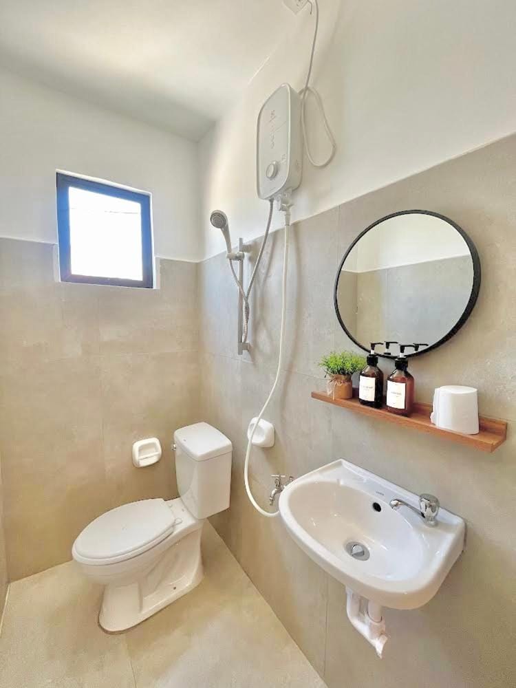 NEW Modern Suite near Airport & Beach Apartment in Lapu-Lapu City
